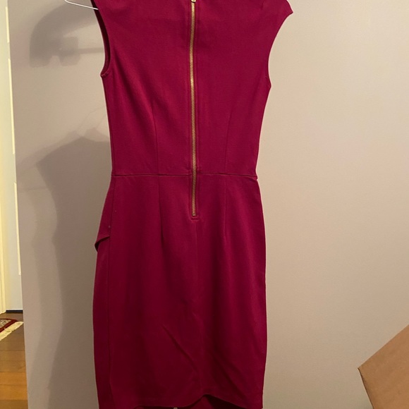 Bar III sheath dress with tulip hem magenta Small - Picture 3 of 6